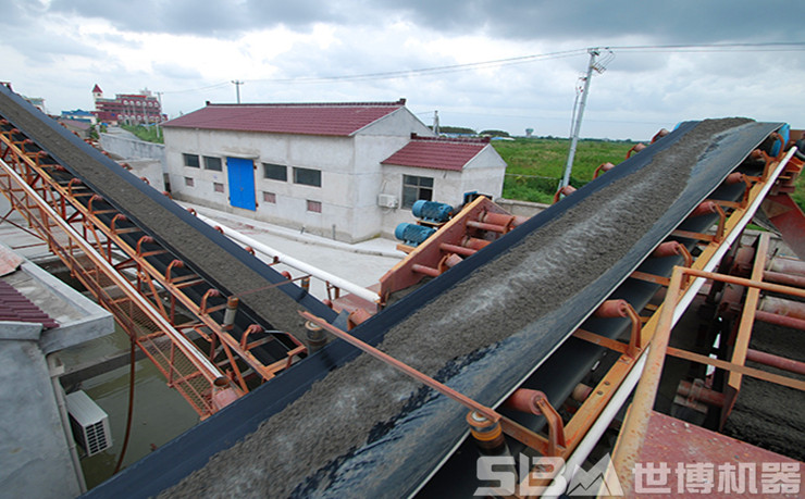 皮带输送机输送物料现场 皮带输送机输送物料现场