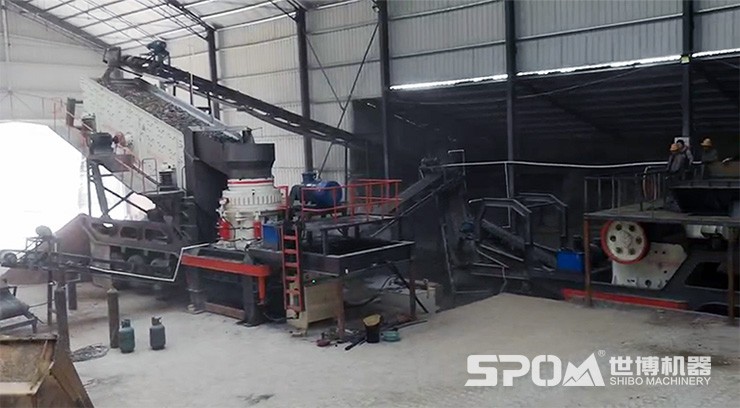 轮胎式移动破碎站 轮胎式移动破碎站