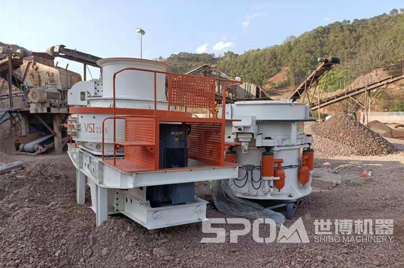 打碎鹅卵石的破碎机 打碎鹅卵石的破碎机